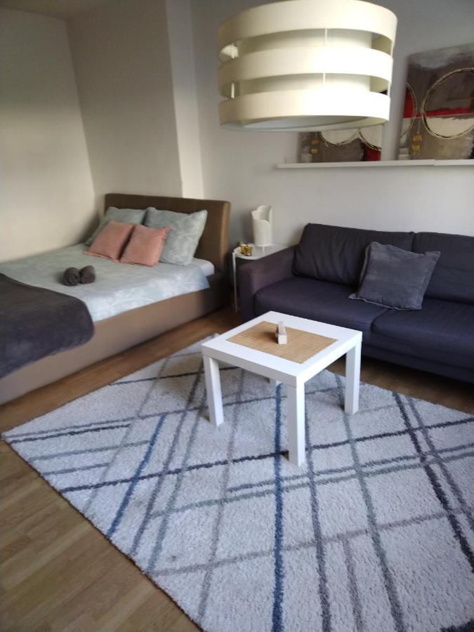 Sarmantni Apartman Malecka Zagreb Extérieur photo